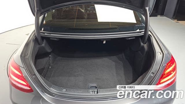 Mercedes-Benz E-Class 2019 — Фото 20/20