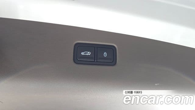 Genesis GV70 2024 — ფოტო 16/20