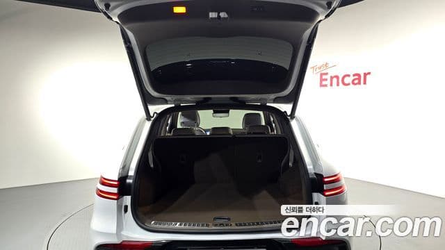 Genesis GV70 2024 — ფოტო 17/20