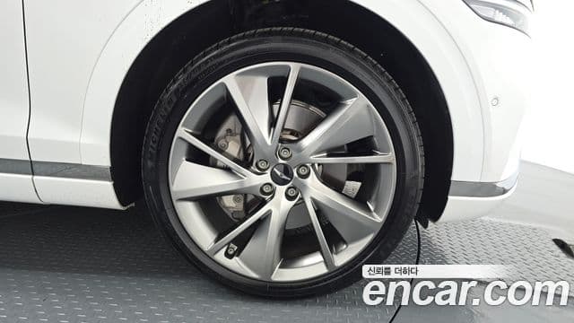Genesis GV70 2024 — Photo 23/33