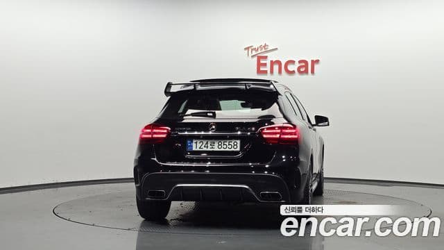 Mercedes-Benz GLA-Class 2018 — Фото 4/20