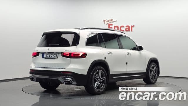 Mercedes-Benz GLB-Class 2021 — ფოტო 1/20