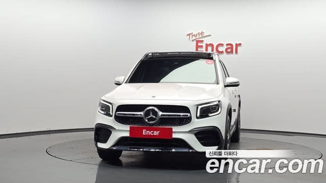 Mercedes-Benz GLB-Class 2021 — ფოტო 2/20