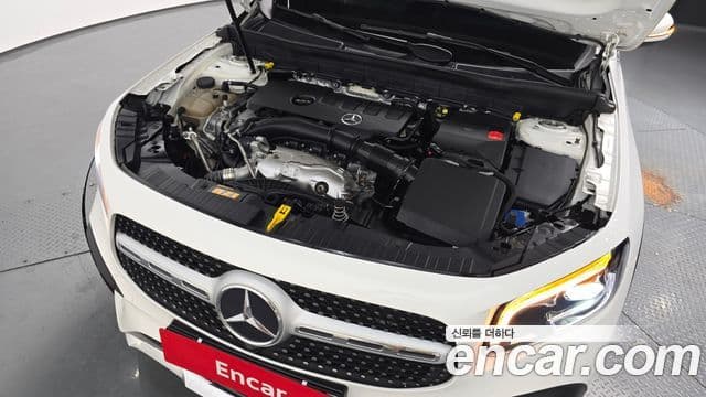 Mercedes-Benz GLB-Class 2021 — ფოტო 5/20