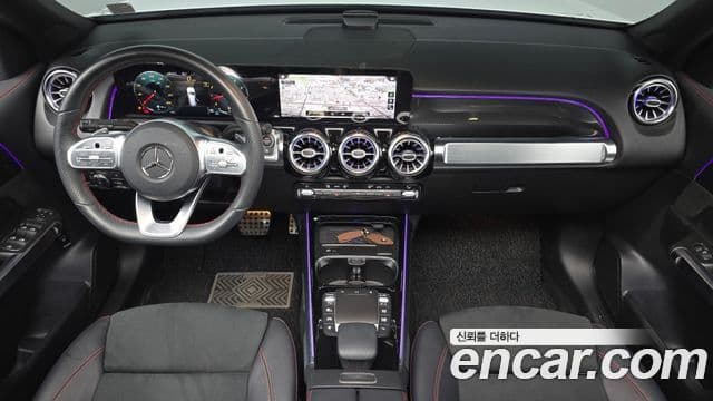 Mercedes-Benz GLB-Class 2021 — ფოტო 6/20