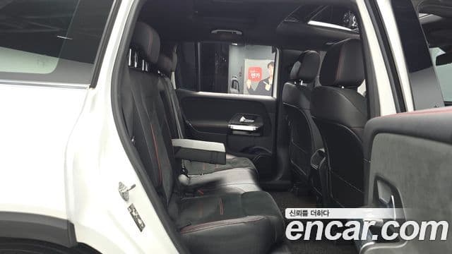 Mercedes-Benz GLB-Class 2021 — ფოტო 11/20