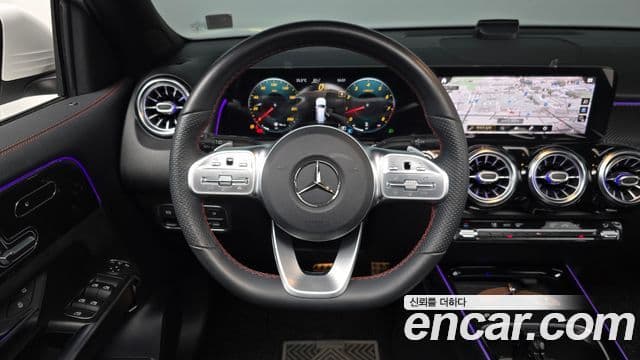 Mercedes-Benz GLB-Class 2021 — ფოტო 12/20