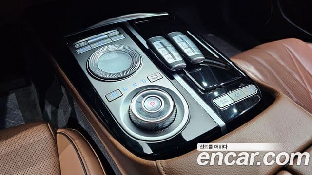 Genesis Electrified G80 2021 — Şəkil 9/20