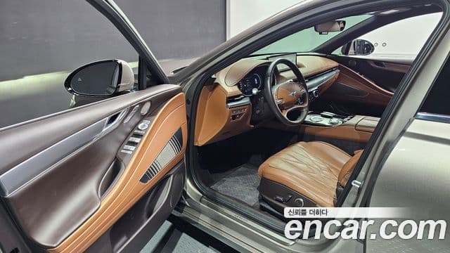 Genesis Electrified G80 2021 — Şəkil 10/20
