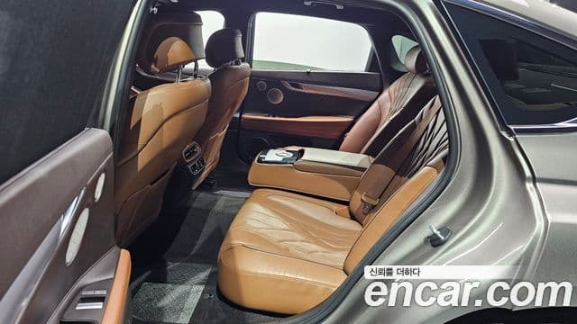 Genesis Electrified G80 2021 — Şəkil 11/20