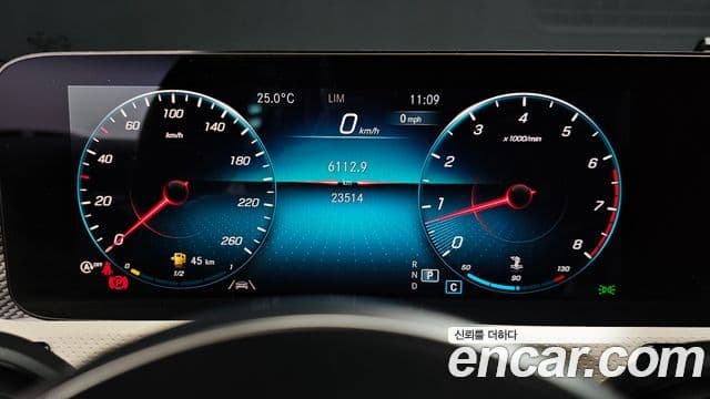 Mercedes-Benz A-Class 2022 — ფოტო 8/20