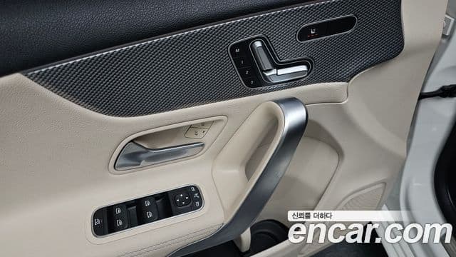 Mercedes-Benz A-Class 2022 — ფოტო 18/20