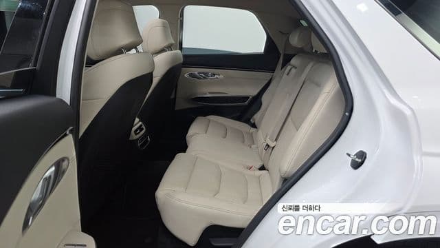Genesis GV70 2022 — Şəkil 12/20