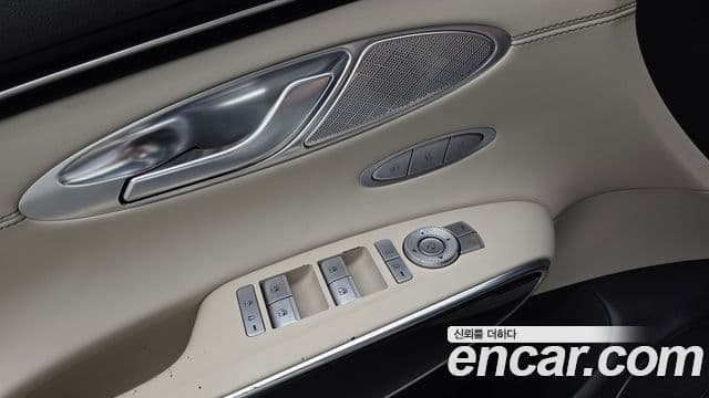 Genesis GV70 2022 — Şəkil 19/20