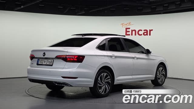 Volkswagen Jetta 2021 — фото 2 из 20