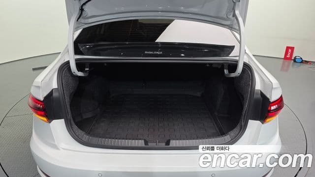 Volkswagen Jetta 2021 — Şəkil 20/20