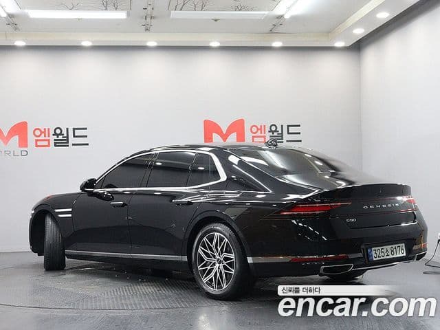 Genesis G90 2022 — ფოტო 2/20