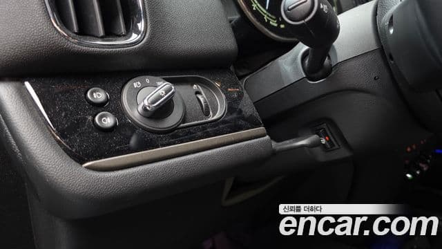 Mini Cooper Countryman 2023 — Şəkil 19/20