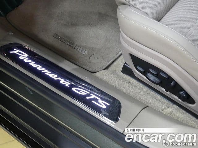 Porsche Panamera 2025 — ფოტო 11/20