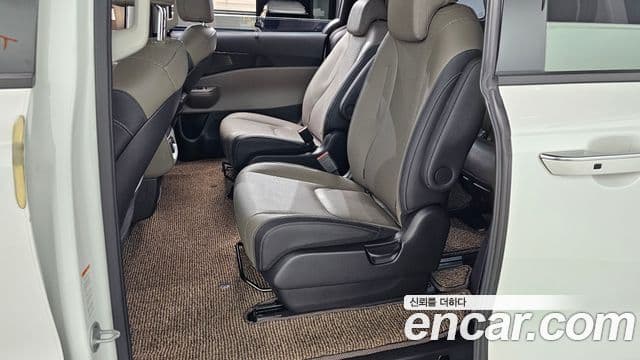 Kia Carnival 2024 — Фото 12/20
