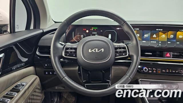 Kia Carnival 2024 — Фото 13/20