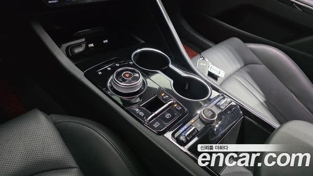 Kia K5 2020 — ფოტო 9/20