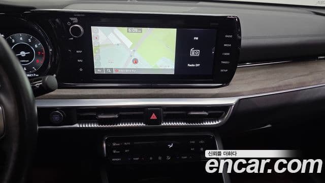 Kia K5 2020 — ფოტო 13/20