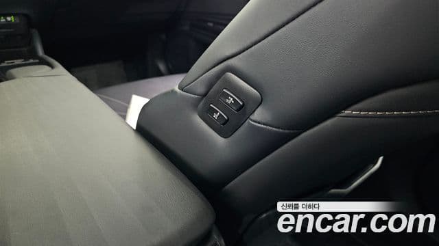 Lexus ES300h 2019 — ფოტო 18/20