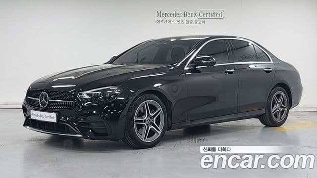 Mercedes-Benz E-Class 2023 — ფოტო 17/17