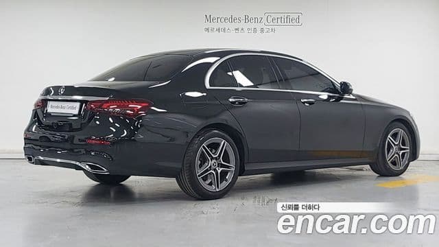 Mercedes-Benz E-Class 2023 — ფოტო 1/17