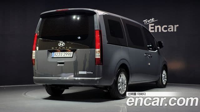 Hyundai Staria 2024 — ფოტო 2/20
