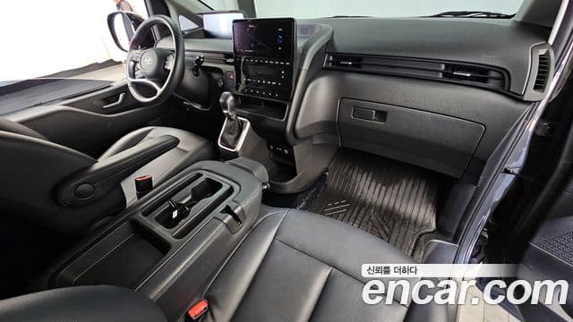 Hyundai Staria 2024 — ფოტო 7/20