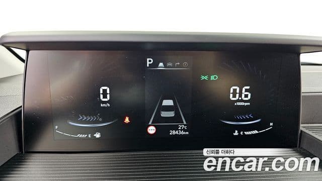 Hyundai Staria 2024 — ფოტო 8/20