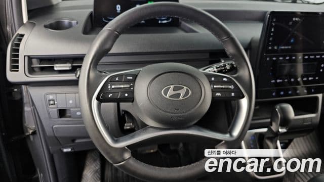 Hyundai Staria 2024 — ფოტო 13/20