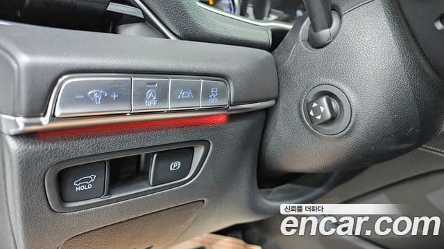 Genesis GV80 2020 — ფოტო 18/20