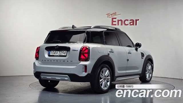 Mini Cooper Countryman 2022 — Фото 2/20