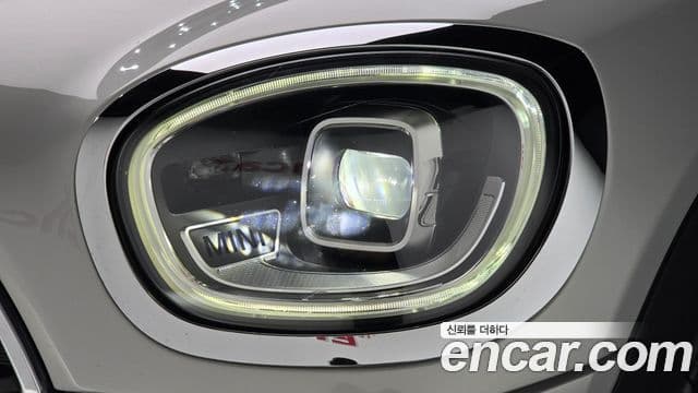 Mini Cooper Countryman 2022 — Photo 27/32
