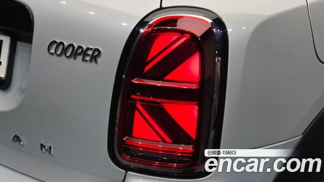Mini Cooper Countryman 2022 — Photo 19/32