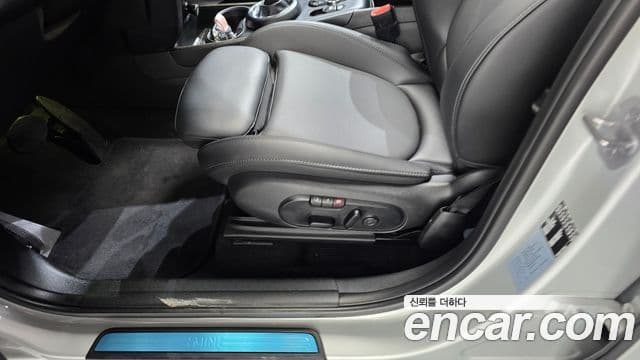Mini Cooper Countryman 2022 — Photo 5/32