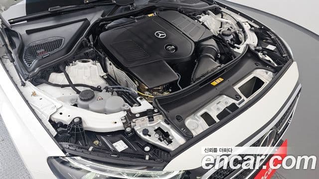 Mercedes-Benz E-Class 2025 — Фото 6/20