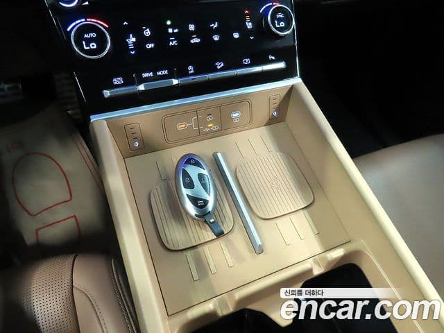 Hyundai Santa Fe 2024 — ფოტო 12/20