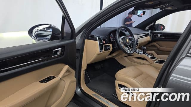 Porsche Cayenne 2019 — Şəkil 10/20