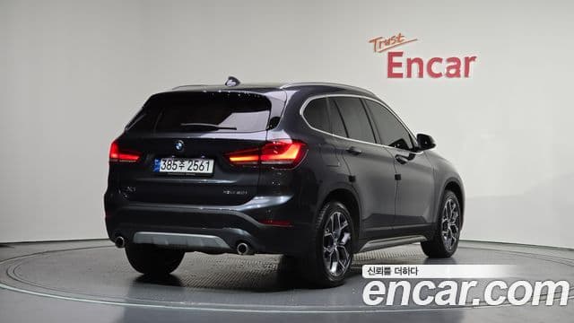BMW X1 2022 — Şəkil 2/20