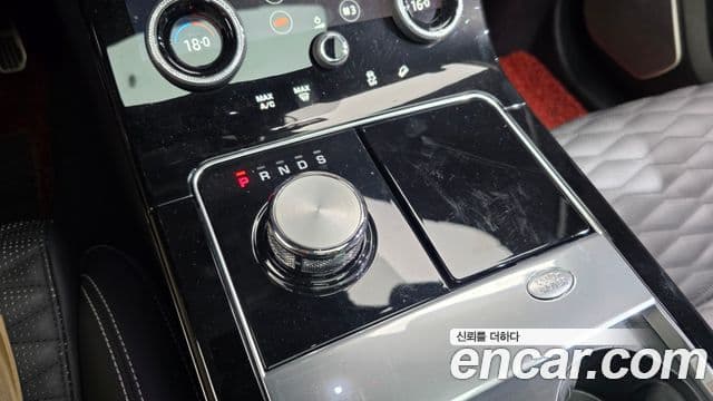 Land Rover Range Rover Velar 2019 — ფოტო 9/20