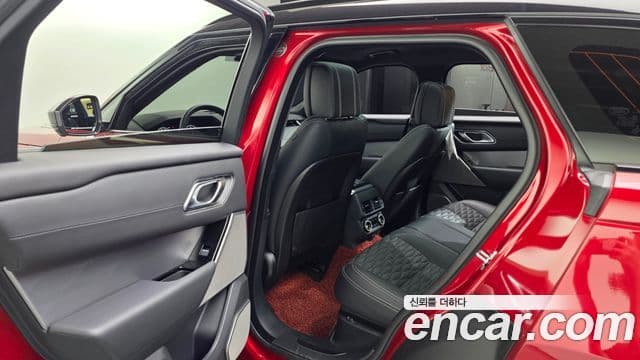 Land Rover Range Rover Velar 2019 — Şəkil 22/39