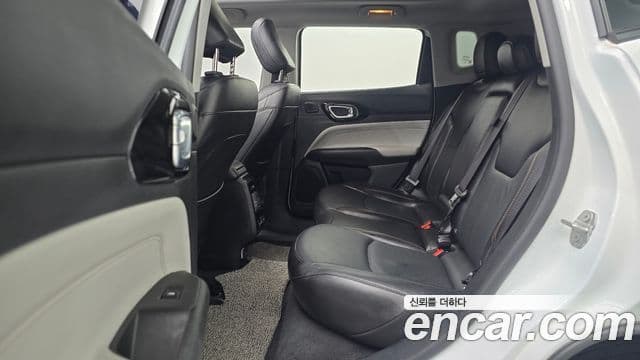 Jeep Compass 2022 — Şəkil 12/20