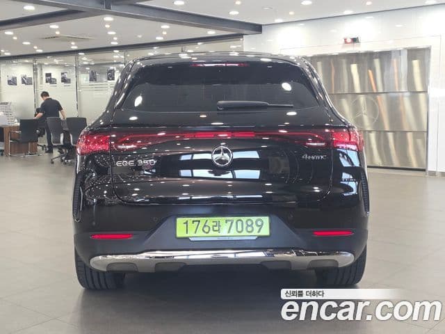 Mercedes-Benz EQE SUV 2025 — Photo 15/20