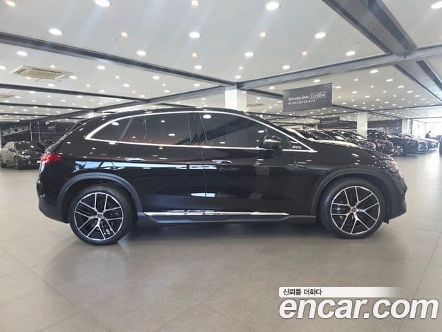 Mercedes-Benz EQE SUV 2025 — Photo 7/20