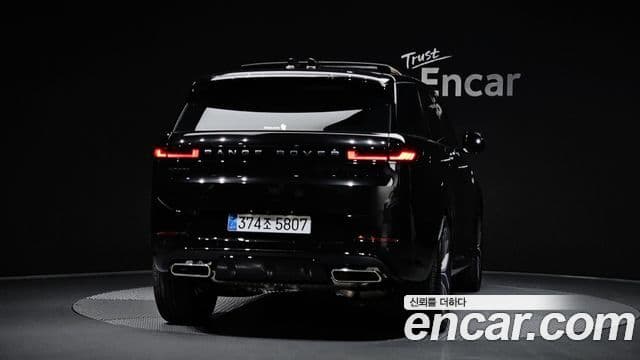 Land Rover Range Rover Sport 2025 — Фото 4/20
