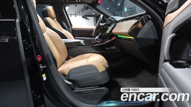 Land Rover Range Rover Sport 2025 — Şəkil 29/32